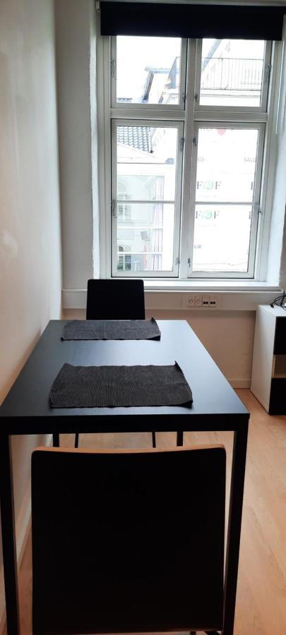 Private Room In A Shared Apartment โอเดนเซ ภายนอก รูปภาพ