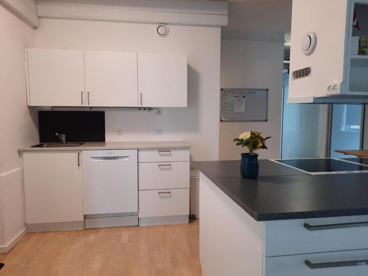 Private Room In A Shared Apartment โอเดนเซ ภายนอก รูปภาพ